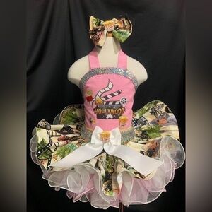 Hollywood/cinema theme Outfit of choice size 4-6 child